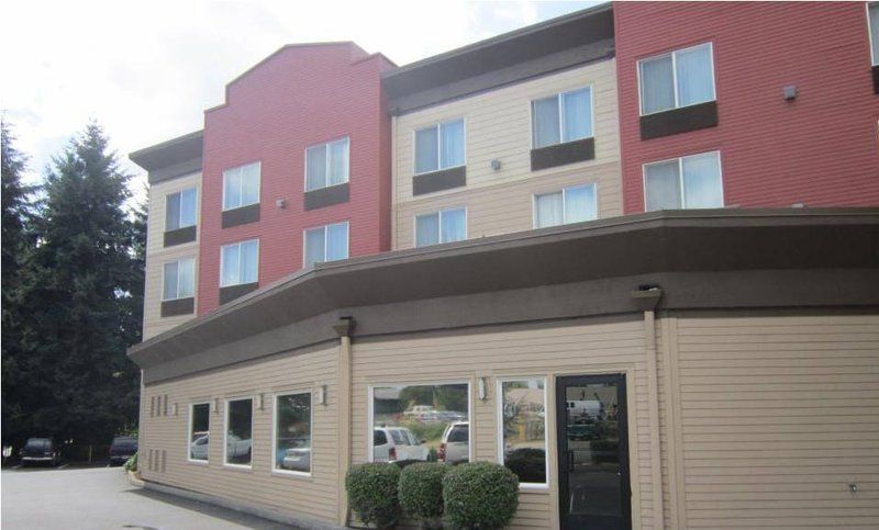 Best Western Wilsonville Inn & Suites Exterior photo